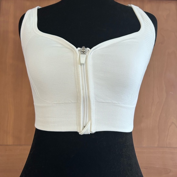 Makers Market Other - Makers Market White Zip Front Bra